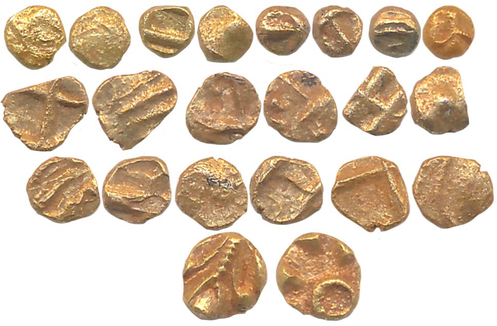 Gold 1/4 Fanam (11), 0.09g, 0.09g, 0.08g, 0.08g, 0.08g, 0.08g, 0.08g, 0.07g, 0.07g, 0.07g,