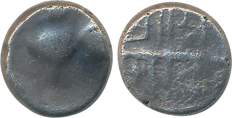 Yadavas of Devgiri, Singhandeva, Silver 0.92g, Obv: Lion, Rev: Devnagari legend. Very fine