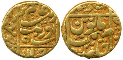 Aurangzeb, Gold Mohur, 10.95g, Junagadh Mint (Off flan), central legend with ruler name an