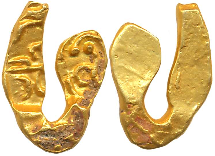 Feudatories of Chalukyas, Silaharas of Wai- Karad region, Gold “U” shaped Fanam, 0.49g, th