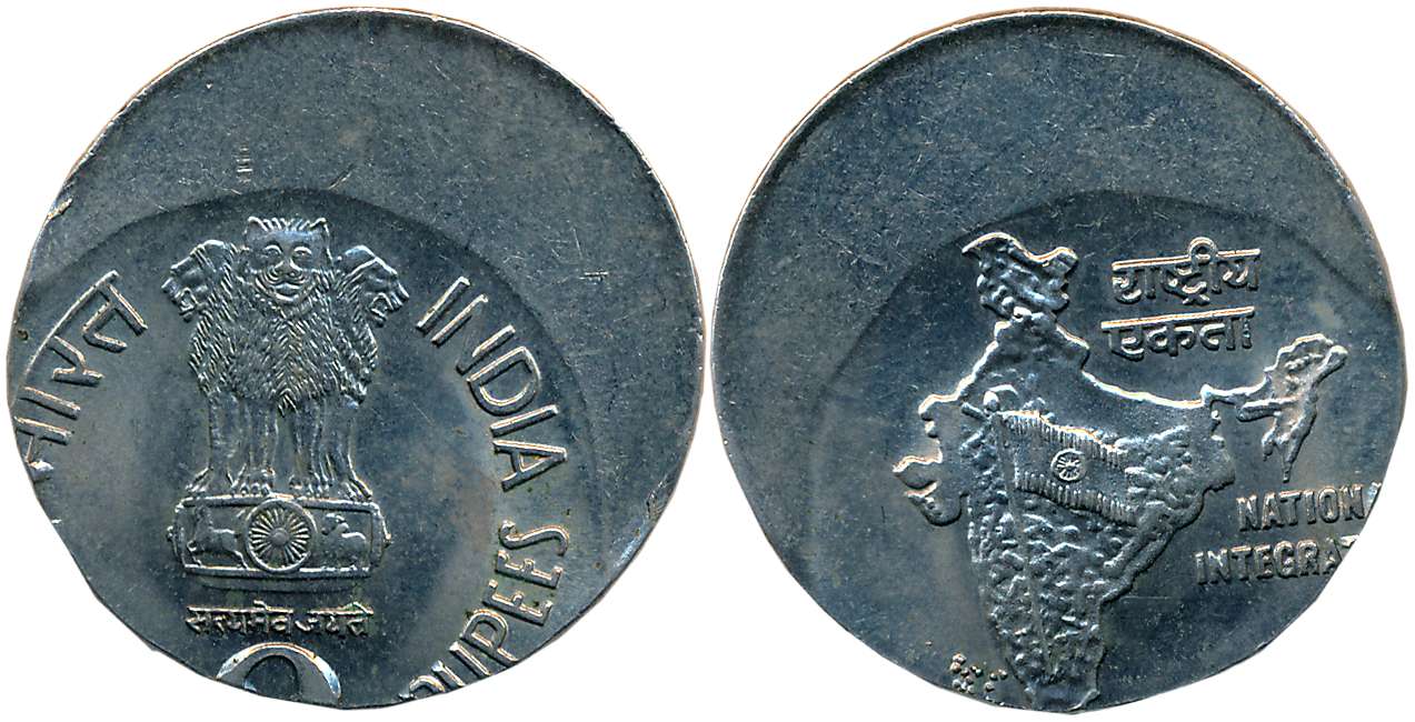 Rupees 2, Copper Nickel, 6.05g, Error- Die shifted, National Integration. Extremely fine, 
