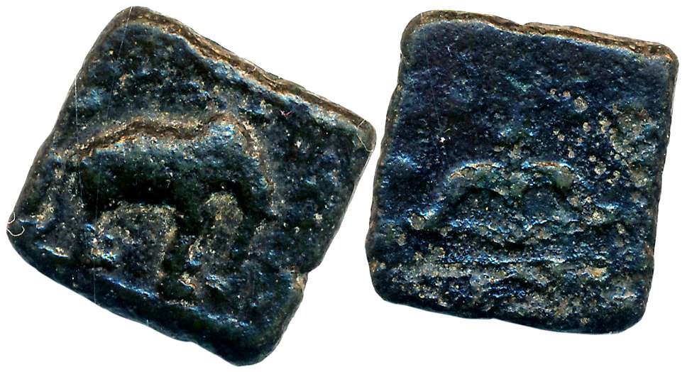 Sangam Cheras, Copper, 6.15g, Obv: Elephant facing to right symbols above, Rev: Bow and ar