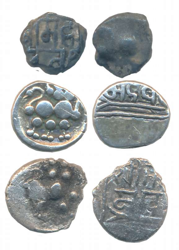 Yadavas of Devagiri, Bhillam Dev, Silver Kasu (3), 0.93g, 0.84g, 0.76g, Obv: Lion to right