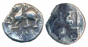 Yadavas of Devagiri, Mahadeva, Silver, 0.20g, Obv: Lion standing left with tail raised, Re