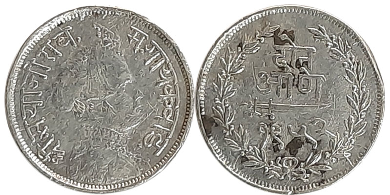 Sayaji Rao III, Silver 1/8 Rupee, 1.38g, VS 1952, Obv: Crowned bust to right, Rev: Scimita