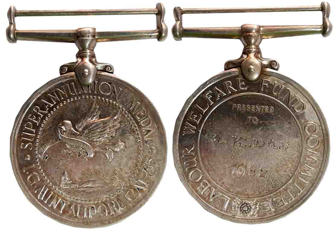 I.G. Mint Nickle Medal, 37.29g, Obv: Bird flying, holding ribbon with legend “Peace Prospe