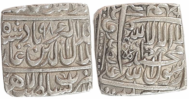 Akbar, Silver Square Rupee, 11.39g, “Kalima” type, Dar ul Sultanate Lahore Mint, AH 986 (K