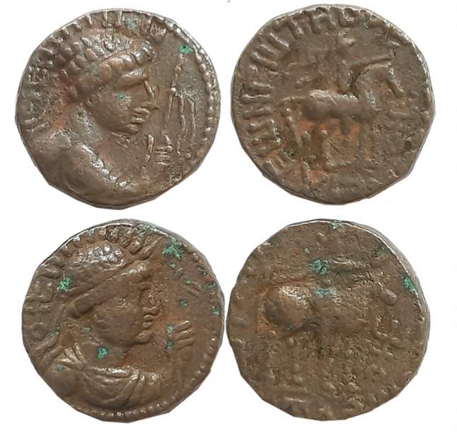 Kushans, Soter Megas, Copper (2), 8.46g, 8.20g, Obv: Radiate diademed bust of king to righ