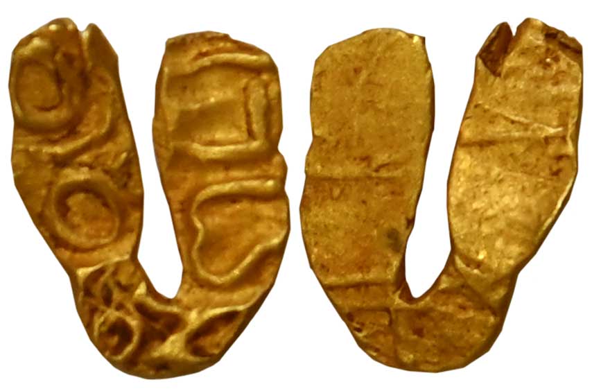Shilaharas of Kolhapur, Wai/ Karhad region, Gold U-Shaped Fanam, 0.48g, Uniface, 3 Punches