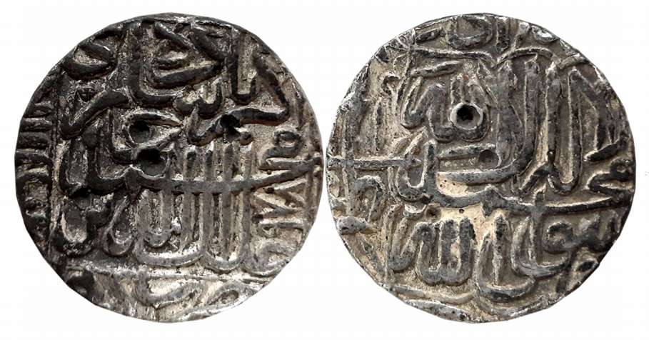 Akbar, Silver Rupee, 11.25g, “Kalima” type, Hazrat Delhi Mint, AH 978 (KM# 80.7). Very fin