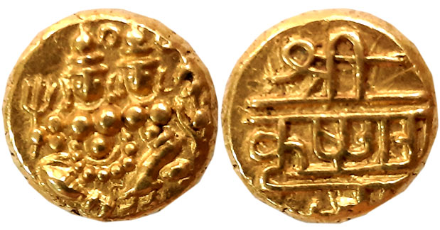 Krishna Raja Wodeyar, Gold Varaha, 3.43g, Obv: Lord Shiva-Parvati seated, Rev: Devnagari l