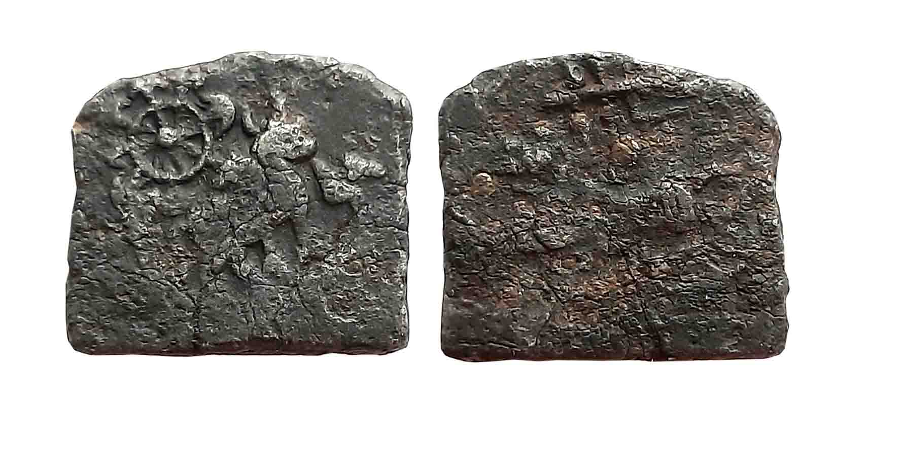 Post Mauryan Central Malwa Ujjain region, Copper, 7.18g, Obv: Bull walking to right, wheel