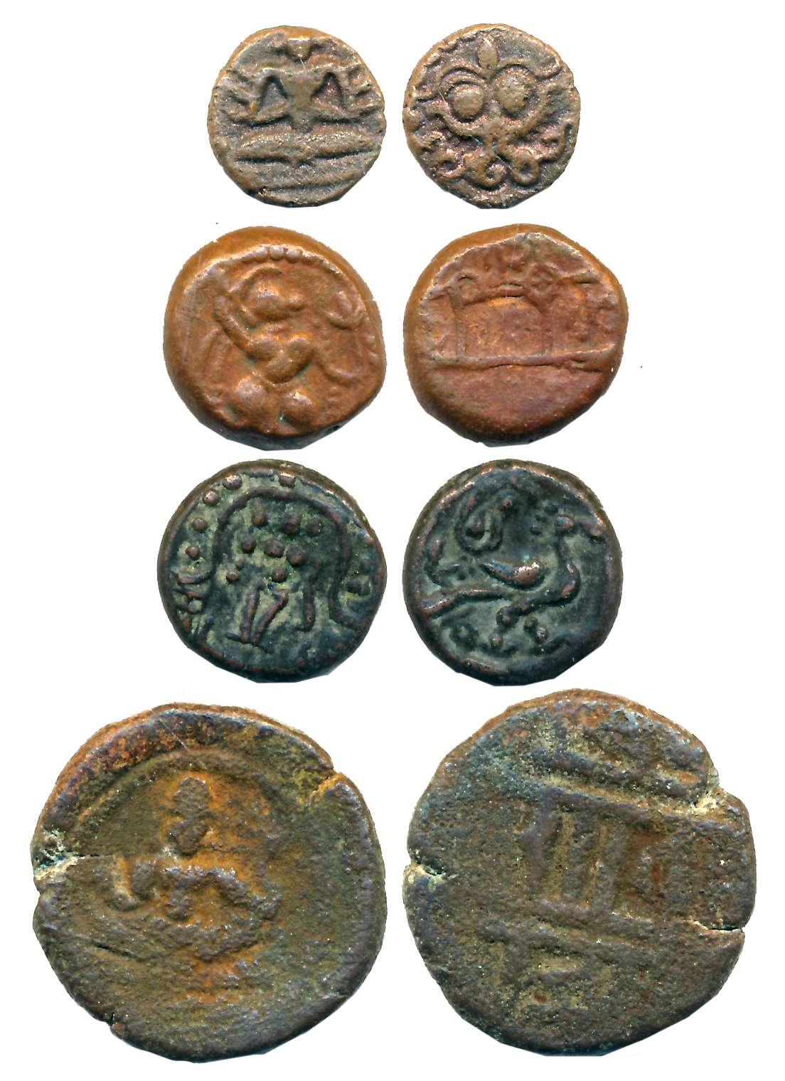 South India, Copper (4), 7.58g, 4.15g, 2.85g, 1.35g, Vijaynagar & Nayaka Period assorted c