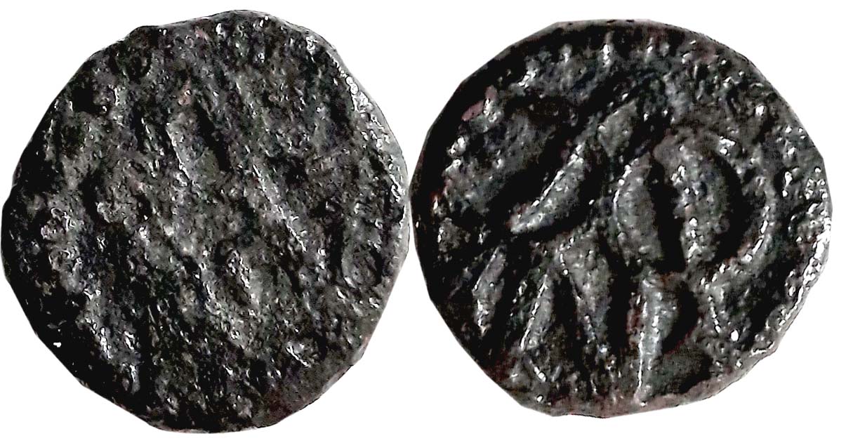 Copper Cash, 1.11g, Obv: N above VOC monogram, Rev: Devnagari legend in 2 lines (KM# 13). 